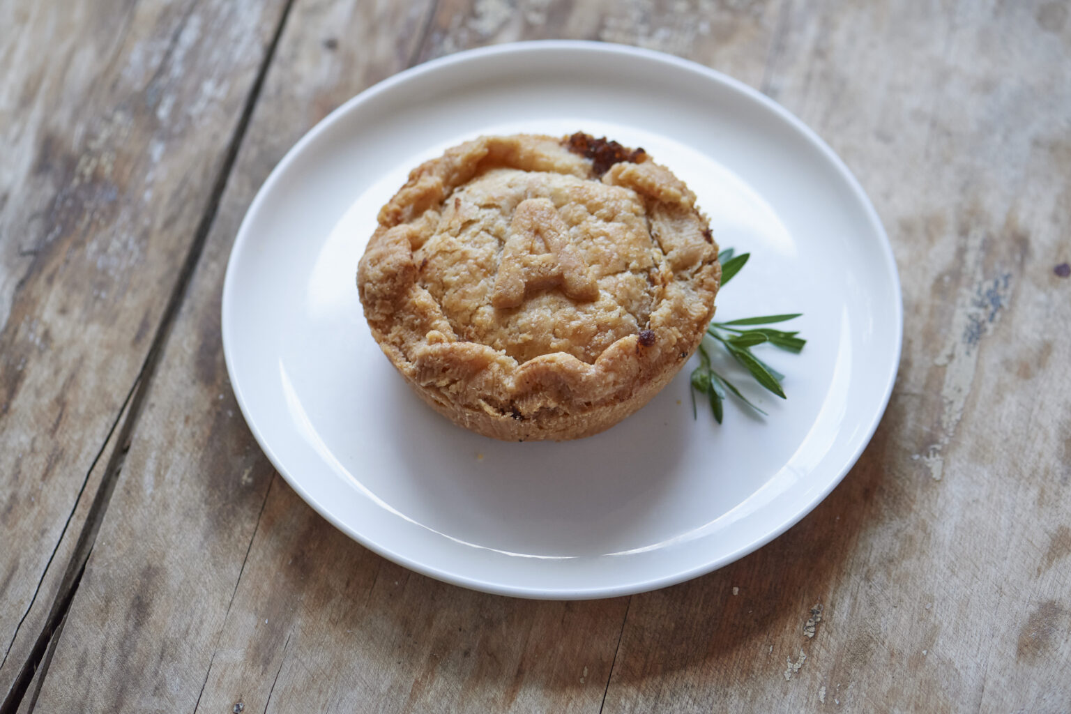 Aussie Style Beef Family Pie Frozen Pie Junkie Calgary